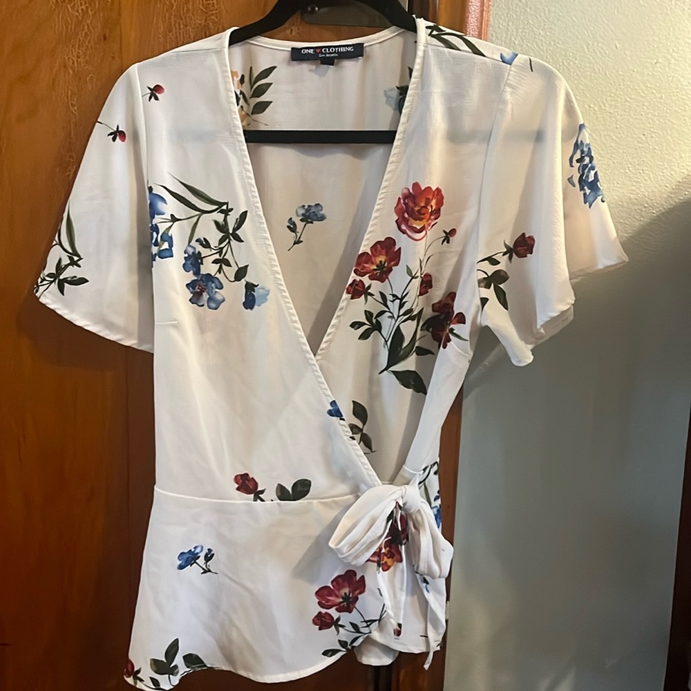 One Clothing floral wrap top, size small.
